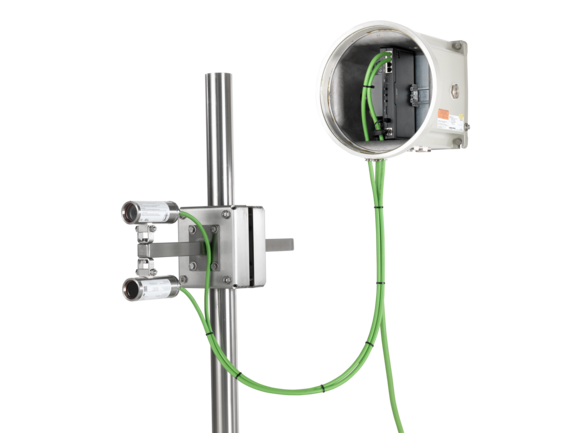 ExConnection Rail FA54 pole mounted with 2 sensor units