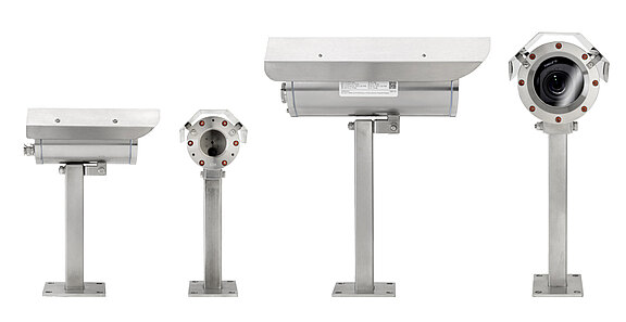 Smal and big enclosure in a size comparison