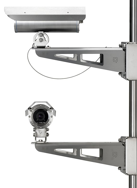 RoughCam IPM 1137 (technical view) pole mount