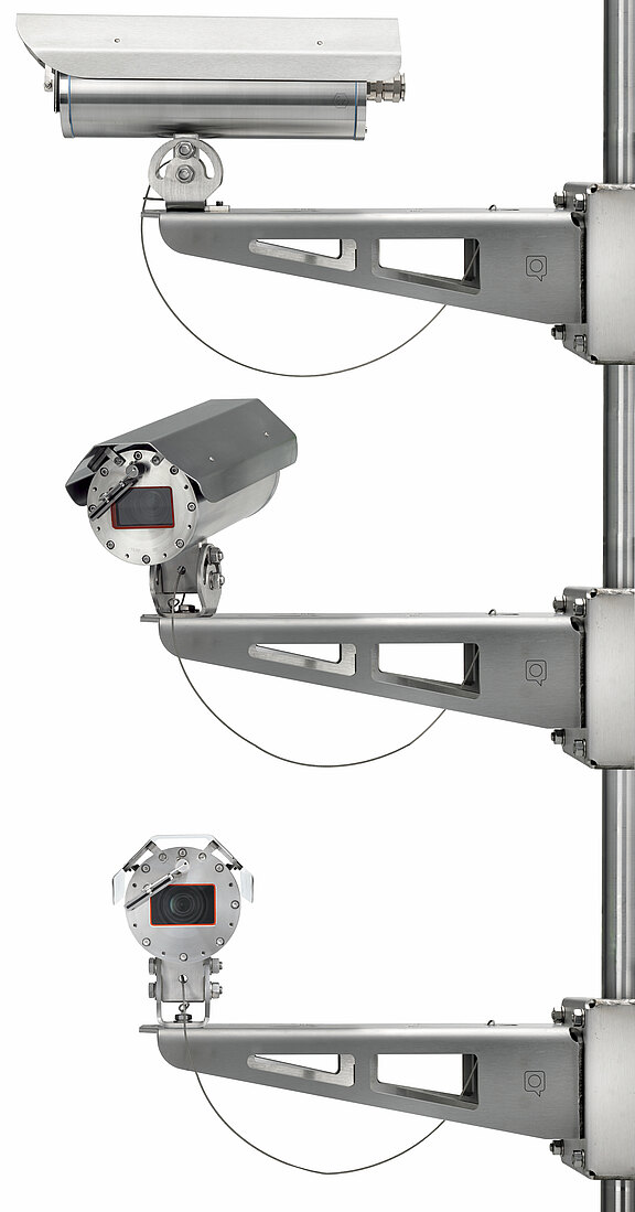 ExCam IPQ1785: pole mounted